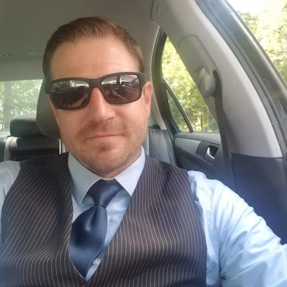 Meet your Posher, Jeremy - Picture 1 of 1